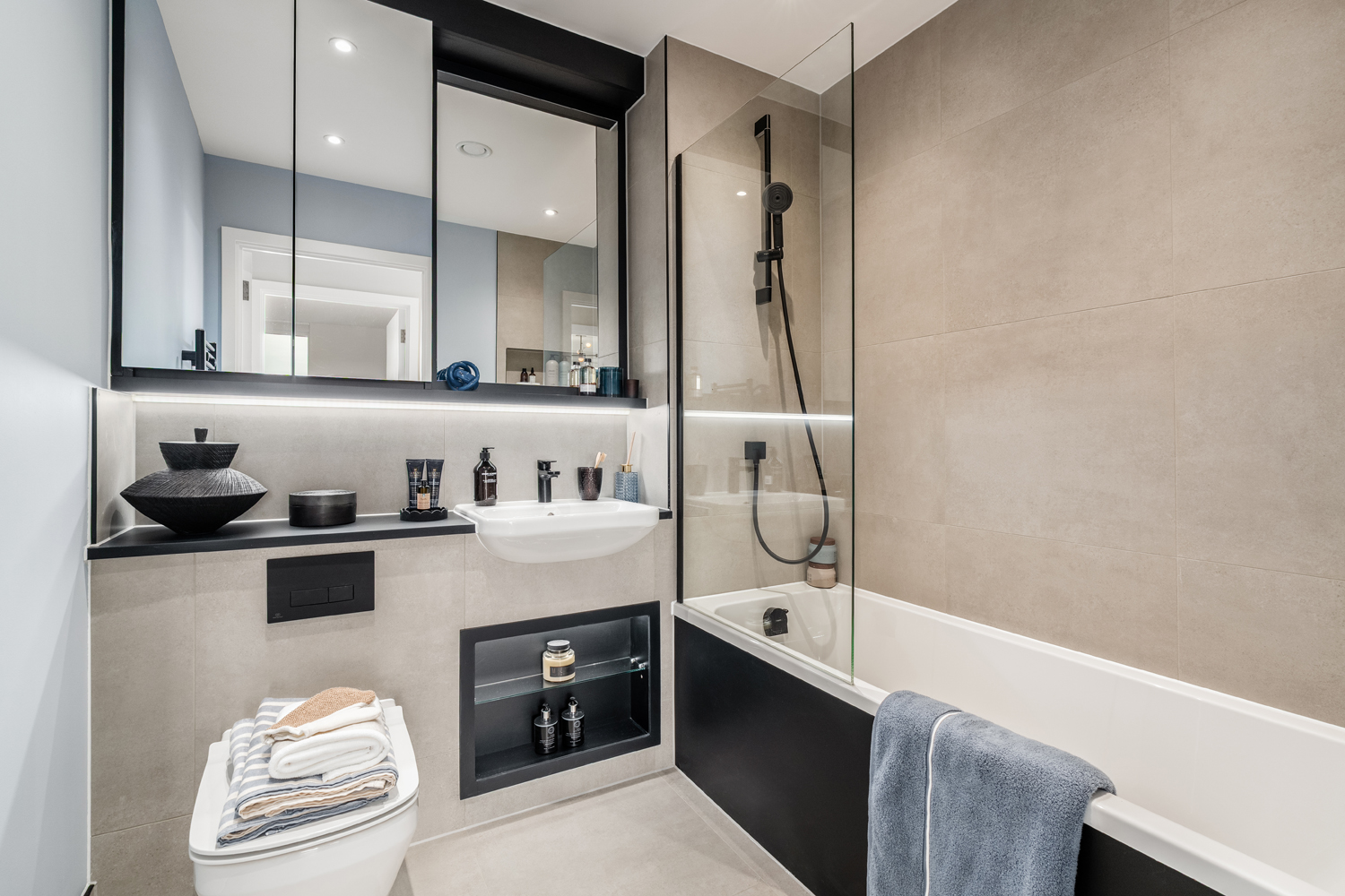 Fusion show home interior