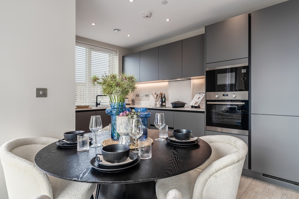 Fusion Plot 70 show home